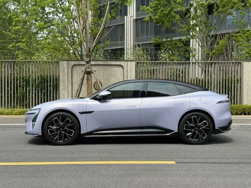 2025 Avatr 06 REEV 156HP REEV,autocango,china used car exporter,china ev exporter,chinese used car exporter,chinese used ev exporter