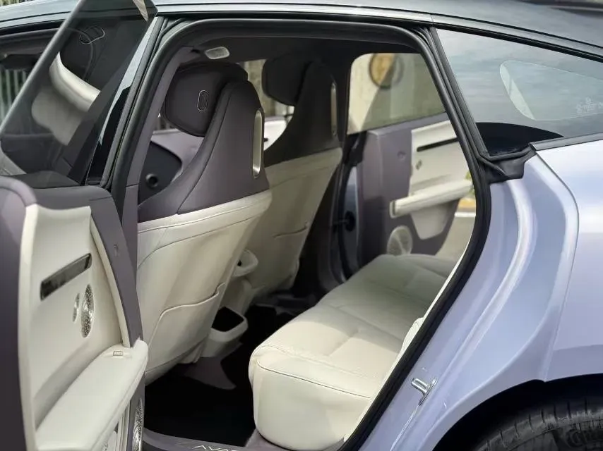 2025 Avatr 06 REEV 156HP REEV,autocango,china used car exporter,china ev exporter,chinese used car exporter,chinese used ev exporter