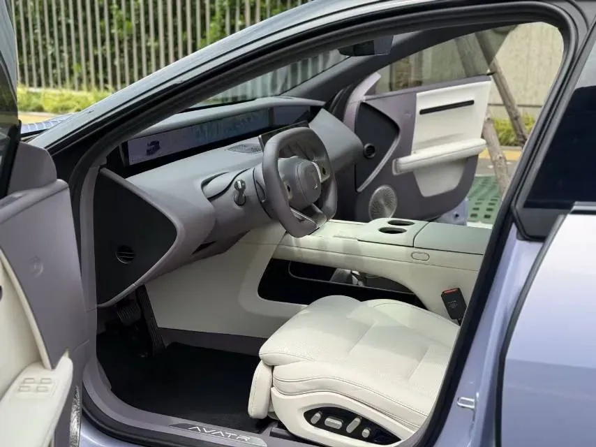 2025 Avatr 06 REEV 156HP REEV,autocango,china used car exporter,china ev exporter,chinese used car exporter,chinese used ev exporter