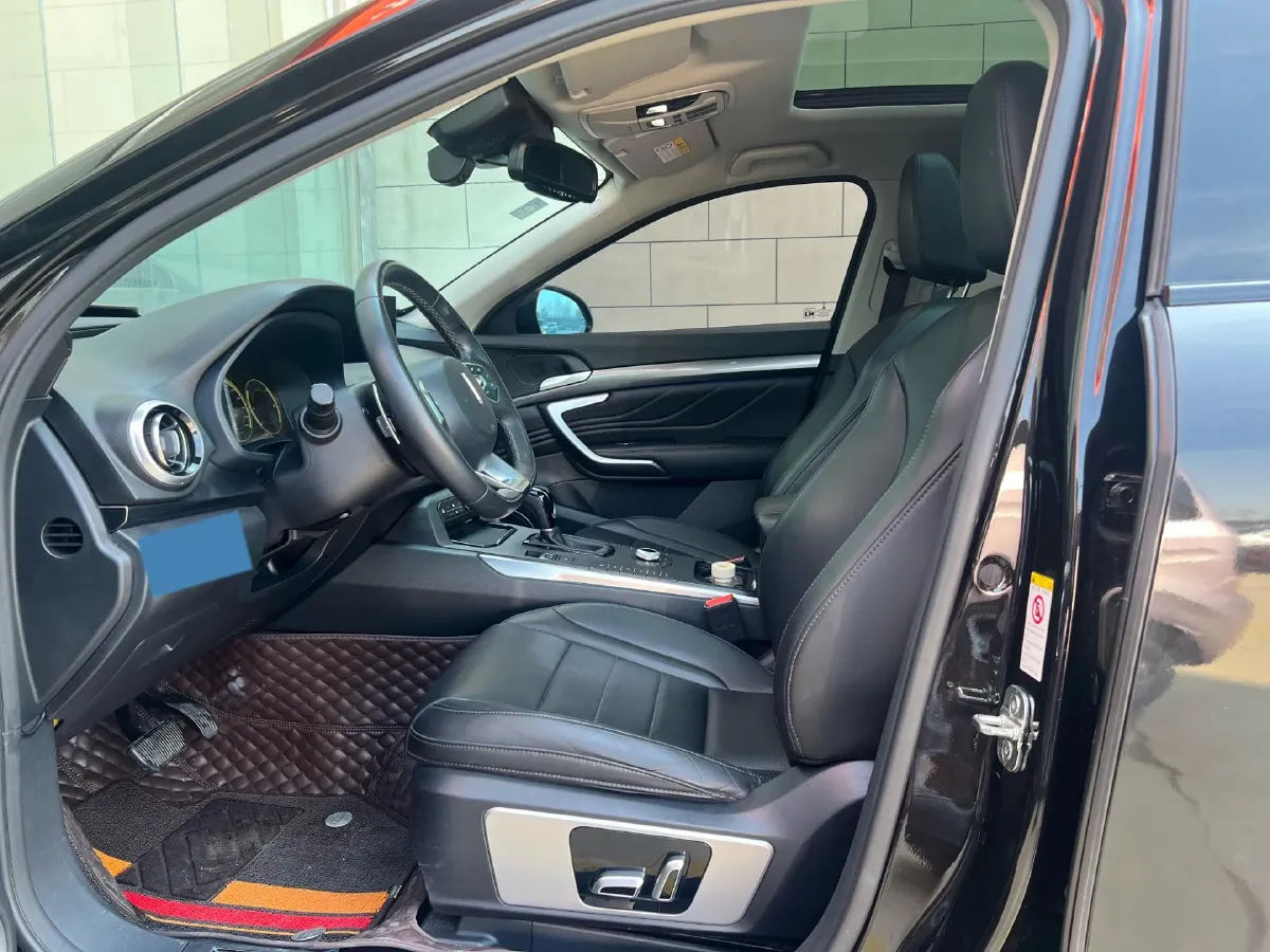 2017 WEY VV7 2.0T 234HP L4 7DCT,autocango,china used car exporter,china ev exporter,chinese used car exporter,chinese used ev exporter