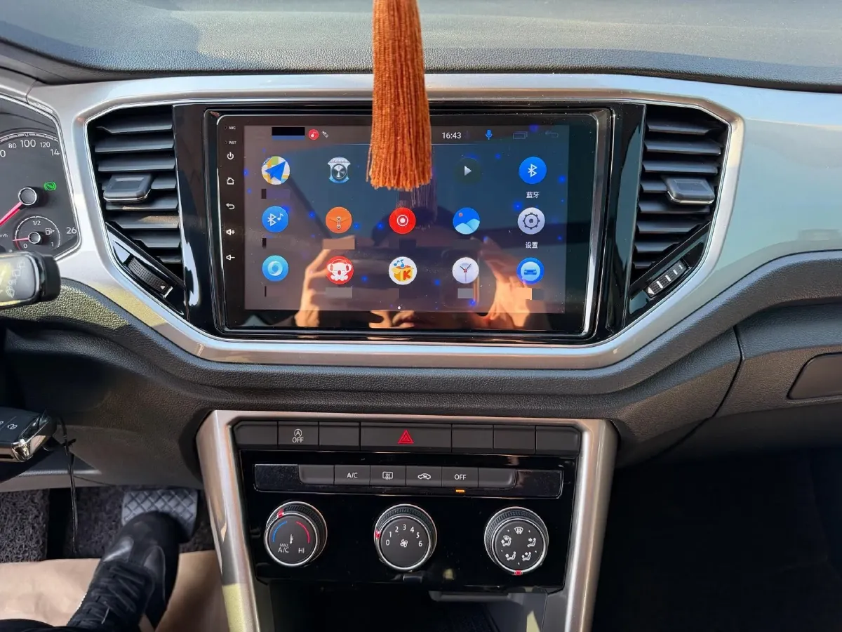 2019 Volkswagen T-Roc 1.4T 131HP L4 7DCT,autocango,china used car exporter,china ev exporter,chinese used car exporter,chinese used ev exporter