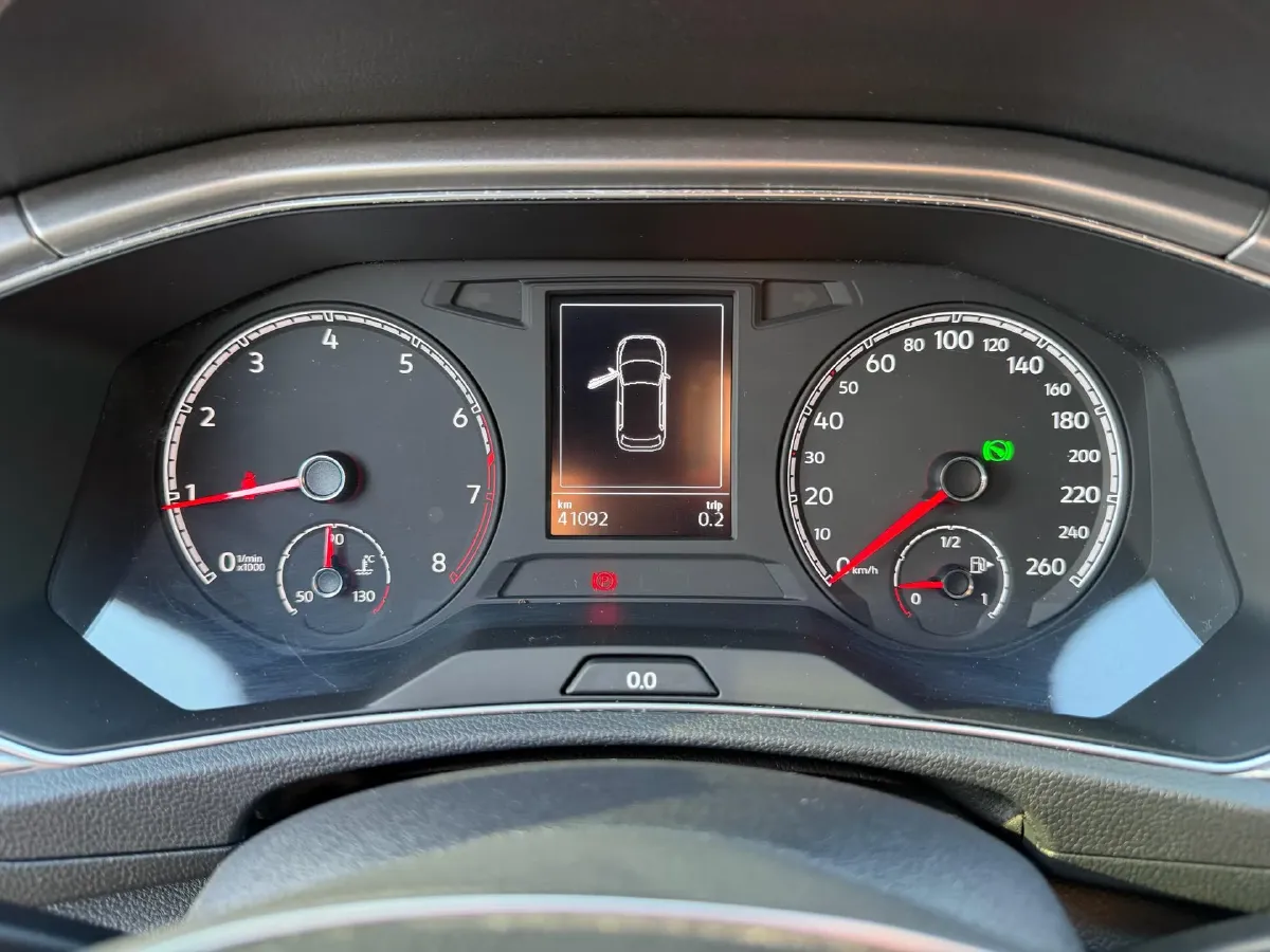 2019 Volkswagen T-Roc 1.4T 131HP L4 7DCT,autocango,china used car exporter,china ev exporter,chinese used car exporter,chinese used ev exporter