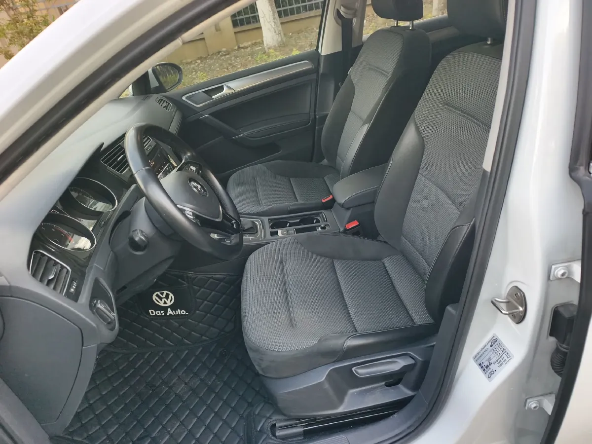 2020 Volkswagen Golf 1.4T 150HP L4 7DCT,autocango,china used car exporter,china ev exporter,chinese used car exporter,chinese used ev exporter