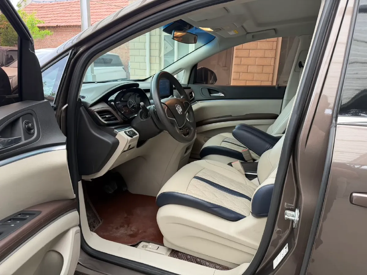 2021 Buick GL8 2.0T 237HP L4 9AT,autocango,china used car exporter,china ev exporter,chinese used car exporter,chinese used ev exporter