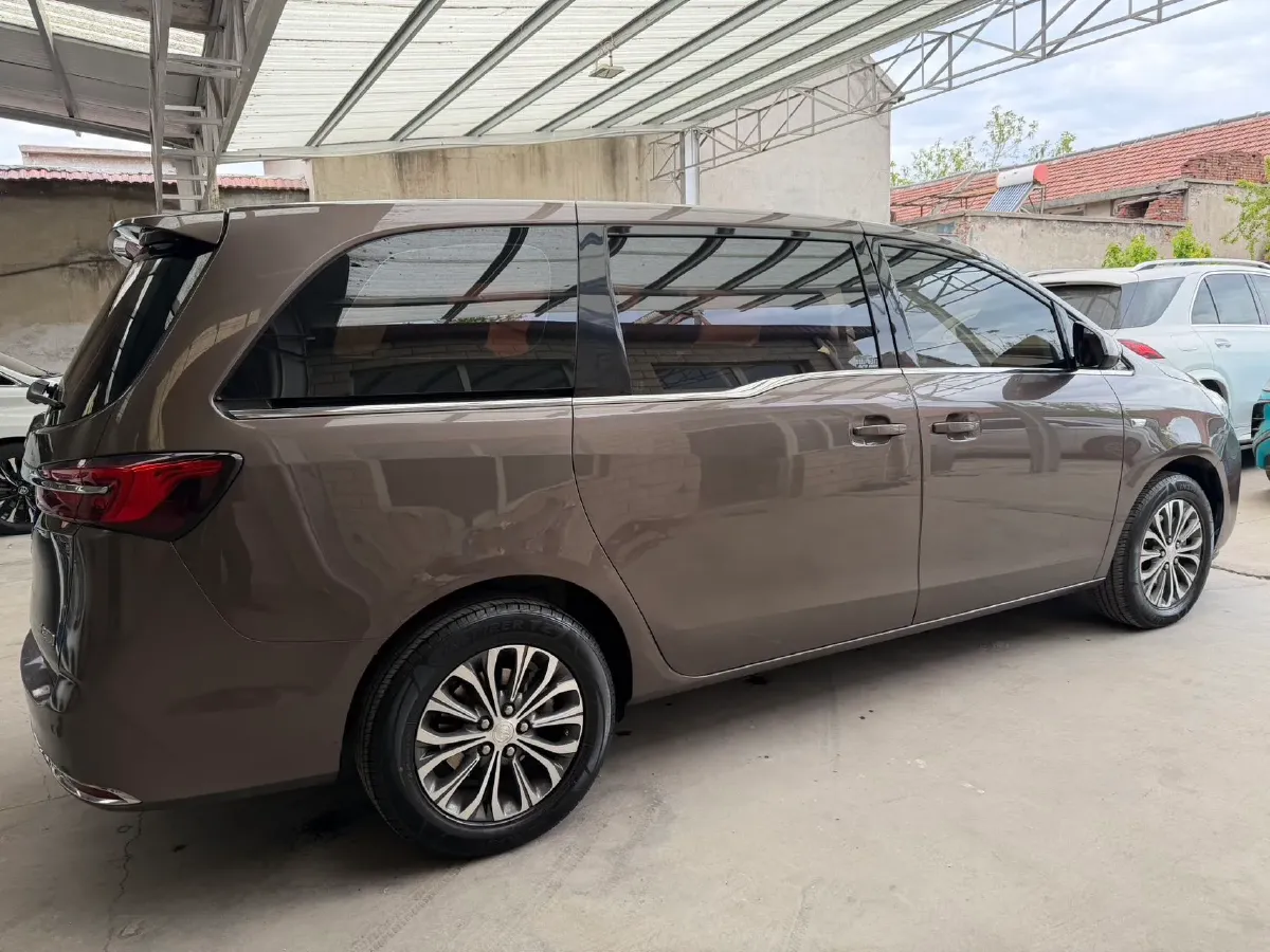 2021 Buick GL8 2.0T 237HP L4 9AT,autocango,china used car exporter,china ev exporter,chinese used car exporter,chinese used ev exporter