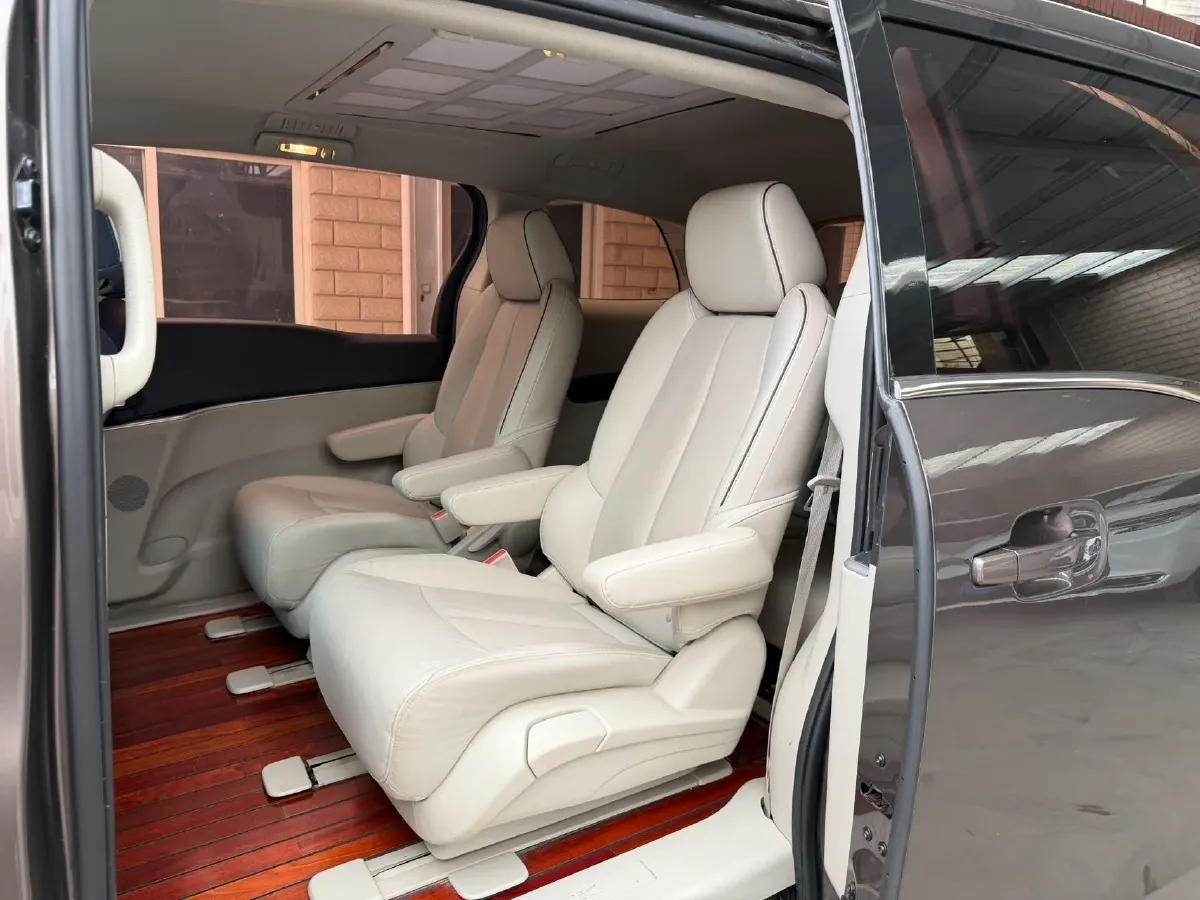 2021 Buick GL8 2.0T 237HP L4 9AT,autocango,china used car exporter,china ev exporter,chinese used car exporter,chinese used ev exporter