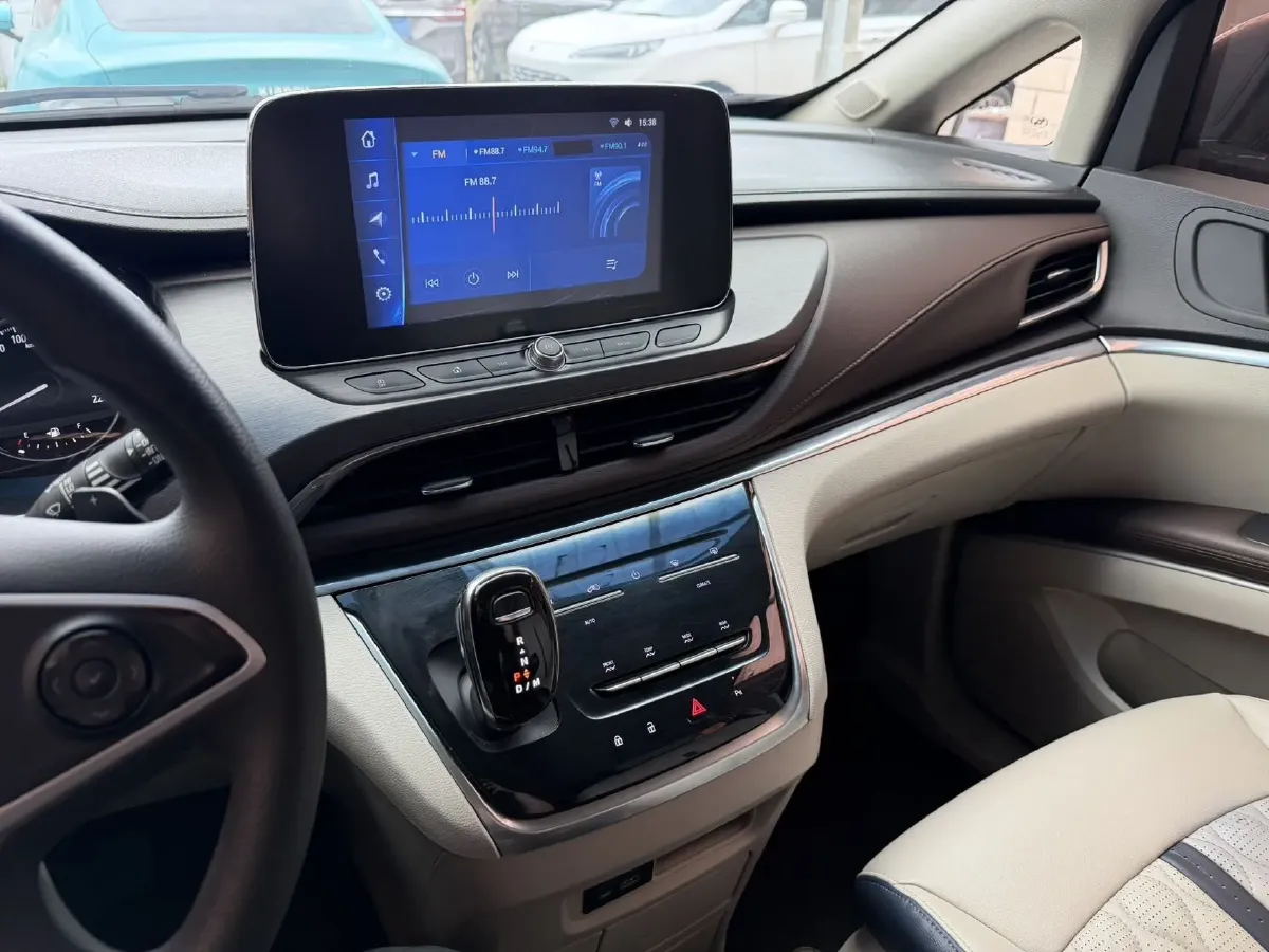 2021 Buick GL8 2.0T 237HP L4 9AT,autocango,china used car exporter,china ev exporter,chinese used car exporter,chinese used ev exporter