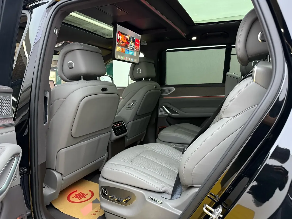 2025 Denza DenzaN9 2.0T 207HP L4 E-CVT PHEV,autocango,china used car exporter,china ev exporter,chinese used car exporter,chinese used ev exporter