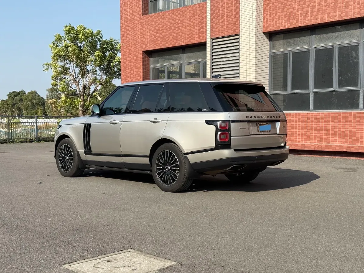 2018 Land Rover Range Rover Evoque 2.0T 241HP L4 9AT,autocango,china used car exporter,china ev exporter,chinese used car exporter,chinese used ev exporter