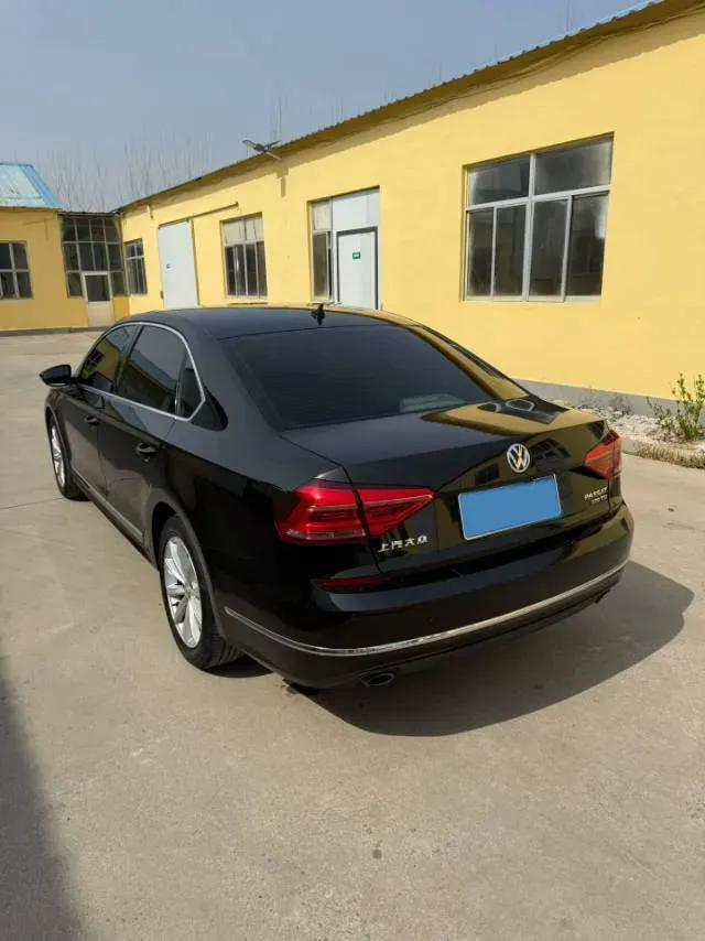 2017 Volkswagen Passat 1.8T 180HP L4 7DCT,autocango,china used car exporter,china ev exporter,chinese used car exporter,chinese used ev exporter
