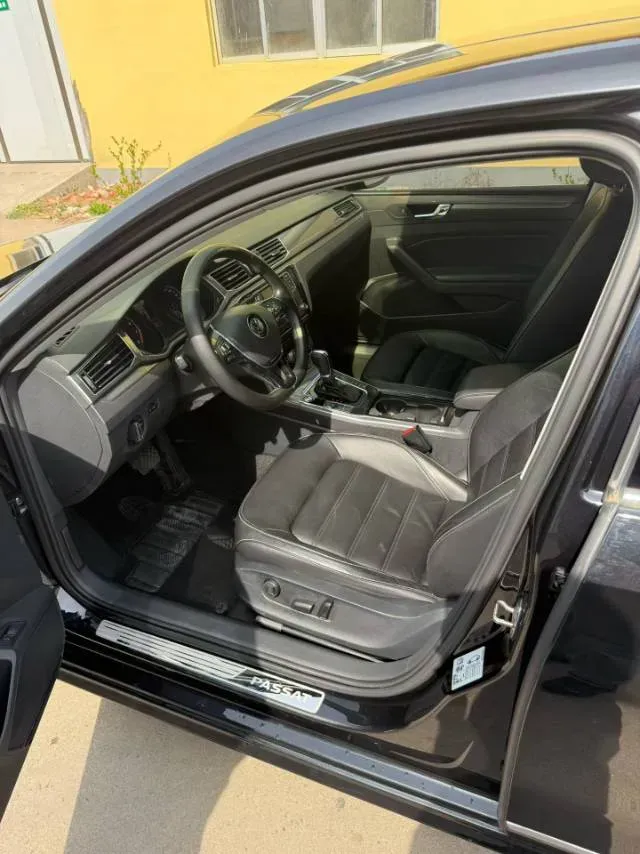 2017 Volkswagen Passat 1.8T 180HP L4 7DCT,autocango,china used car exporter,china ev exporter,chinese used car exporter,chinese used ev exporter