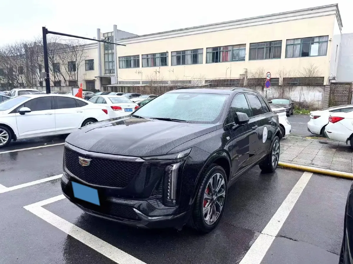 2025 Cadillac XT5 2.0T 237HP L4 9AT,autocango,china used car exporter,china ev exporter,chinese used car exporter,chinese used ev exporter