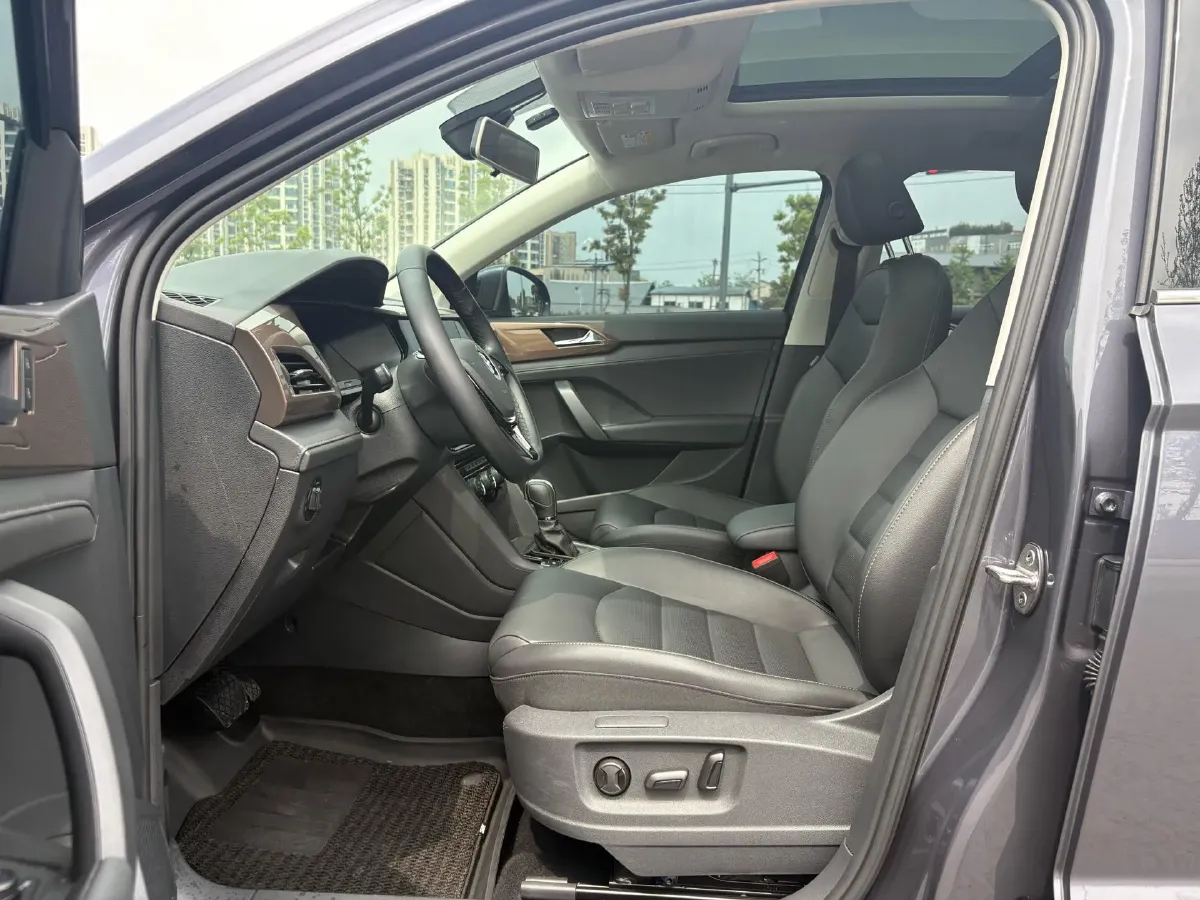 2020 Volkswagen Tharu 1.4T 150HP L4 7DCT,autocango,china used car exporter,china ev exporter,chinese used car exporter,chinese used ev exporter