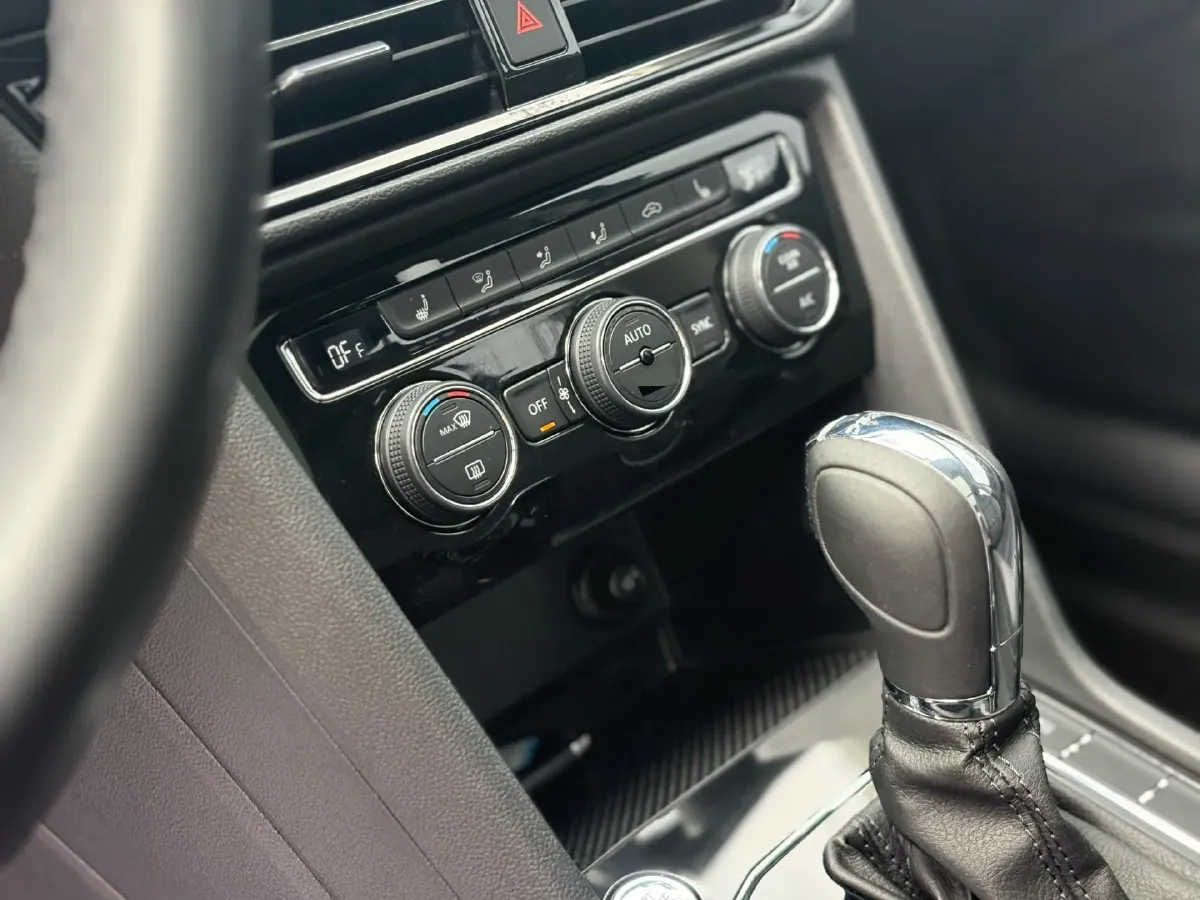 2020 Volkswagen Tharu 1.4T 150HP L4 7DCT,autocango,china used car exporter,china ev exporter,chinese used car exporter,chinese used ev exporter