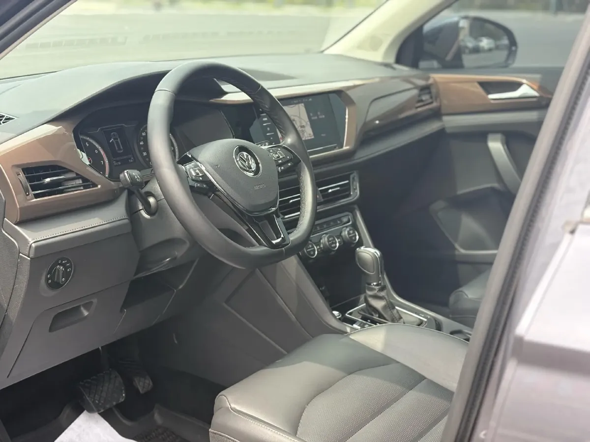 2020 Volkswagen Tharu 1.4T 150HP L4 7DCT,autocango,china used car exporter,china ev exporter,chinese used car exporter,chinese used ev exporter