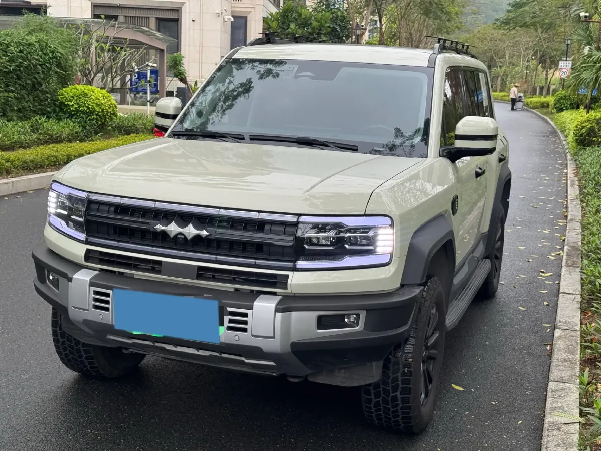 2023 FangChengBao Bao 5 1.5T 194HP L4 E-CVT PHEV 31.8KWH,autocango,china used car exporter,china ev exporter,chinese used car exporter,chinese used ev exporter