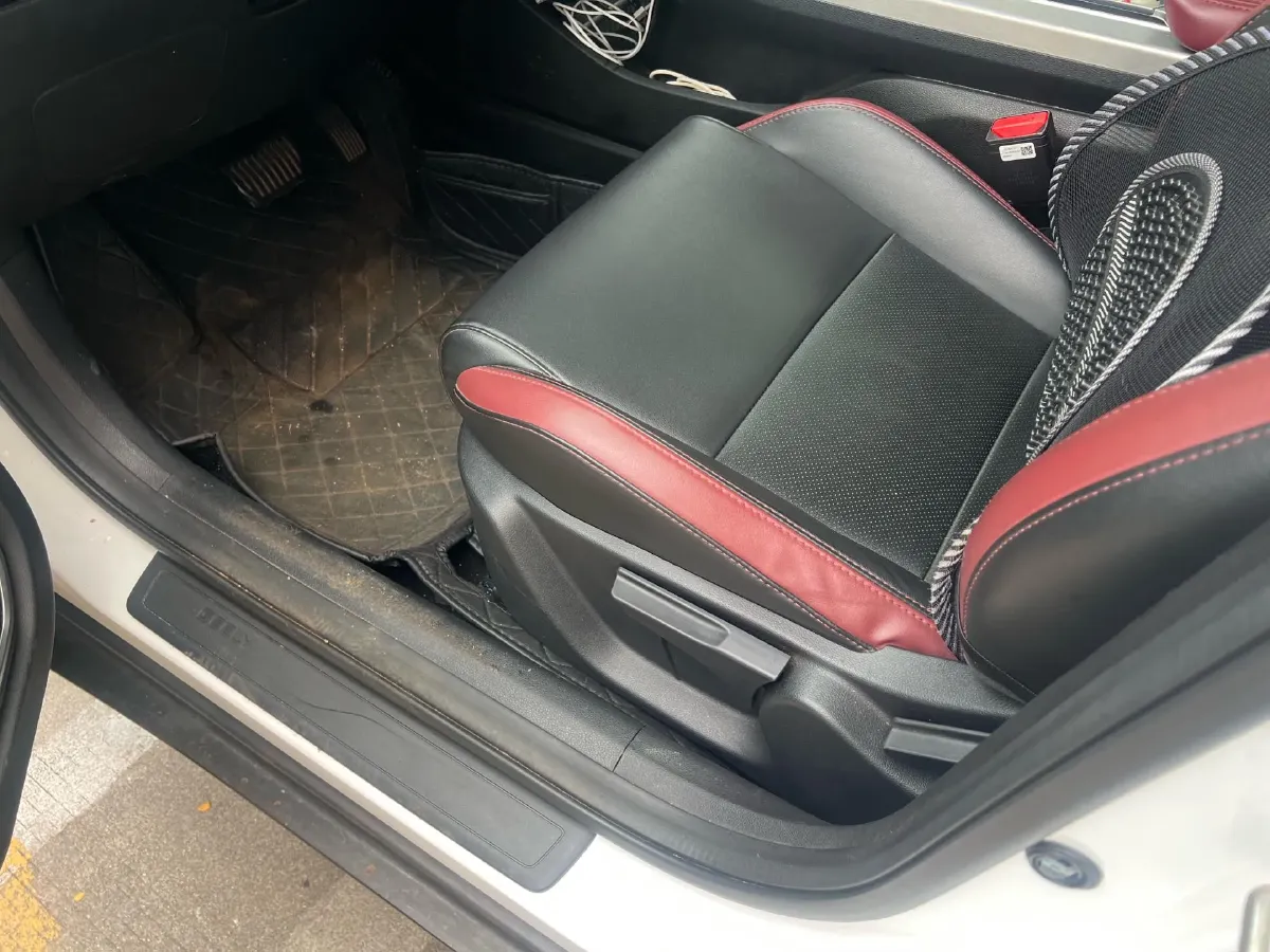 2020 Geely Coolray 1.4T 141HP L4 6DCT,autocango,china used car exporter,china ev exporter,chinese used car exporter,chinese used ev exporter