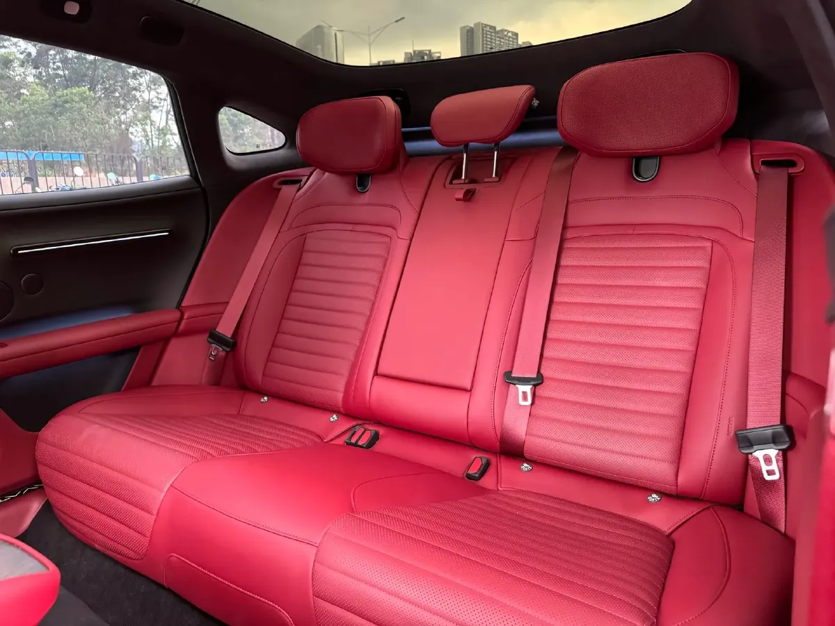 2025 Avatr 06 REEV 156HP REEV,autocango,china used car exporter,china ev exporter,chinese used car exporter,chinese used ev exporter