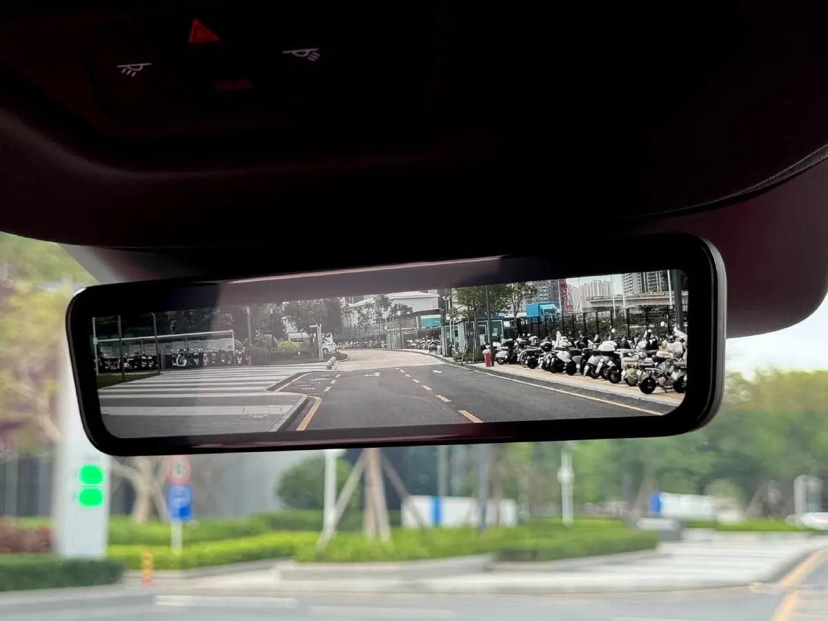 2025 Avatr 06 REEV 156HP REEV,autocango,china used car exporter,china ev exporter,chinese used car exporter,chinese used ev exporter