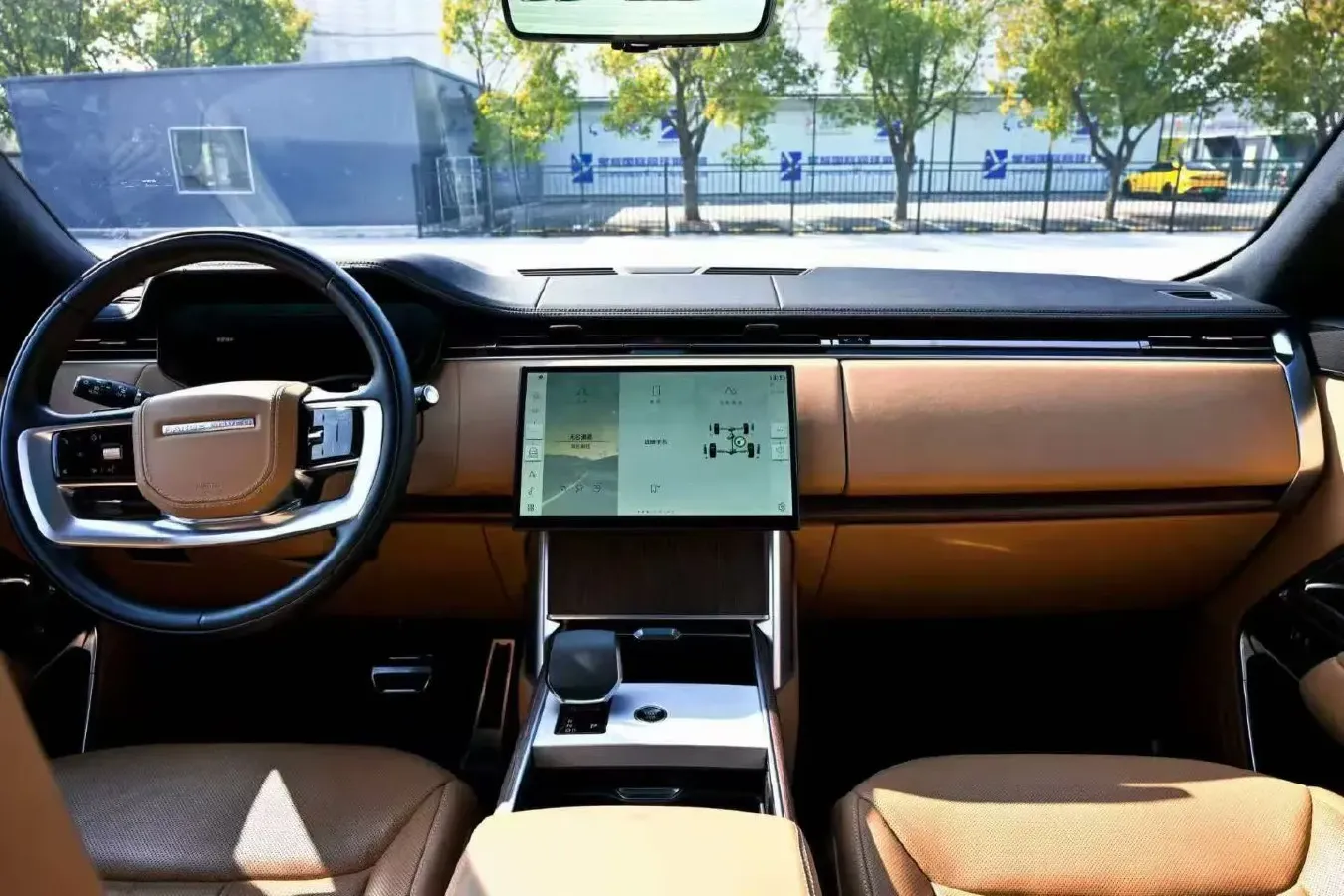 2024 Land Rover Range Rover 3.0T 400HP L6 8AT,autocango,china used car exporter,china ev exporter,chinese used car exporter,chinese used ev exporter