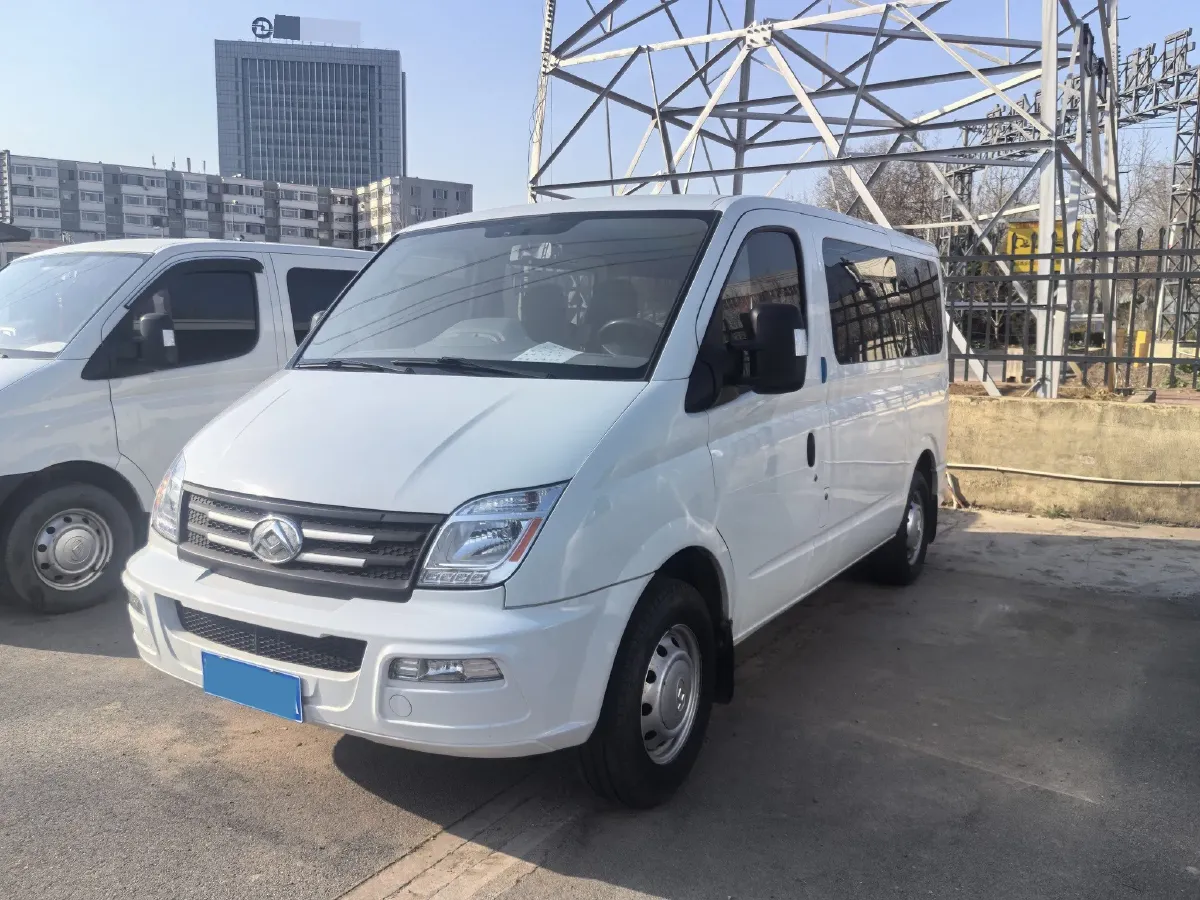 2021 MAXUS XinTu V80 2.0T 139HP L4 6MT,autocango,china used car exporter,china ev exporter,chinese used car exporter,chinese used ev exporter