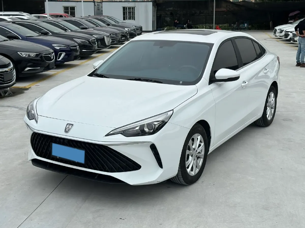 2024 Roewe i5 1.5L 129HP L4 CVT,autocango,china used car exporter,china ev exporter,chinese used car exporter,chinese used ev exporter
