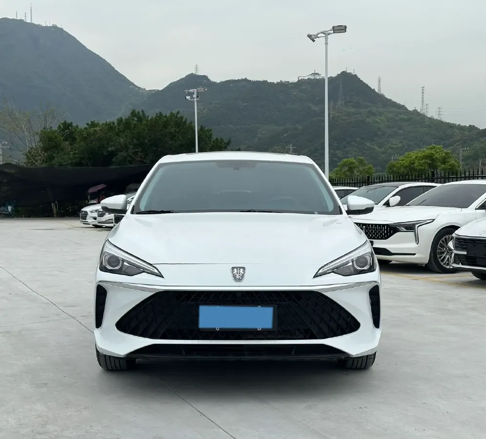 2024 Roewe i5 1.5L 129HP L4 CVT,autocango,china used car exporter,china ev exporter,chinese used car exporter,chinese used ev exporter