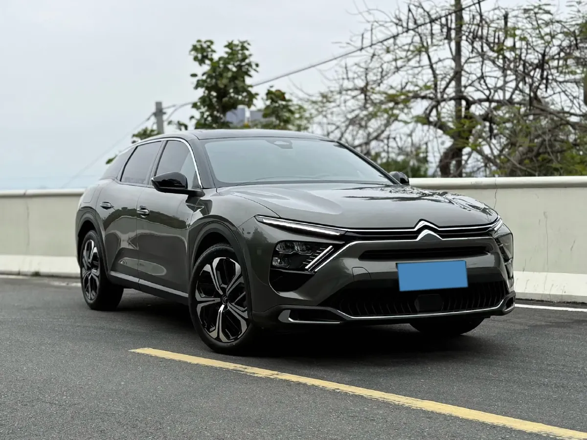 2021 Citroen C5 X 1.6T 175HP L4 8AT,autocango,china used car exporter,china ev exporter,chinese used car exporter,chinese used ev exporter