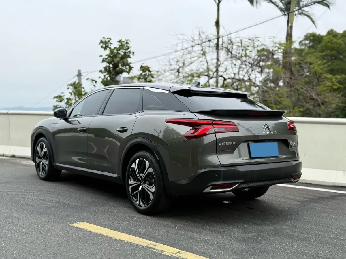 2021 Citroen C5 X 1.6T 175HP L4 8AT,autocango,china used car exporter,china ev exporter,chinese used car exporter,chinese used ev exporter