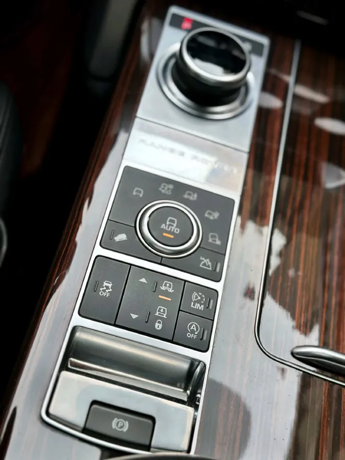 2015 Land Rover Range Rover 3.0T 340HP V6 8AT,autocango,china used car exporter,china ev exporter,chinese used car exporter,chinese used ev exporter