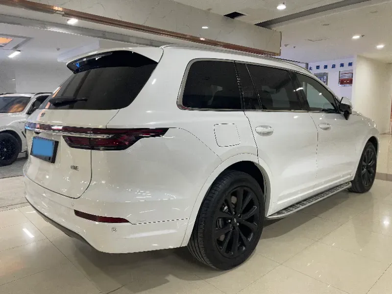 2021 Li ONE Range Extended 131HP REEV 40.5KWH,autocango,china used car exporter,china ev exporter,chinese used car exporter,chinese used ev exporter