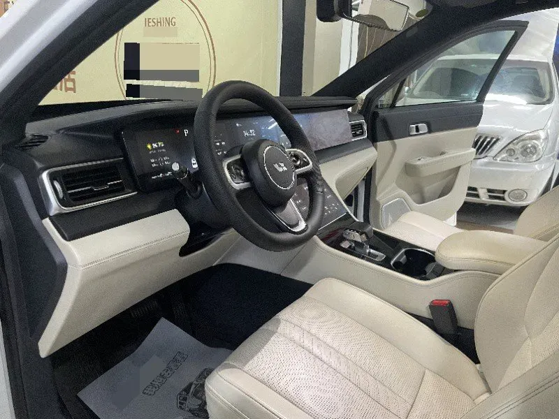 2021 Li ONE Range Extended 131HP REEV 40.5KWH,autocango,china used car exporter,china ev exporter,chinese used car exporter,chinese used ev exporter