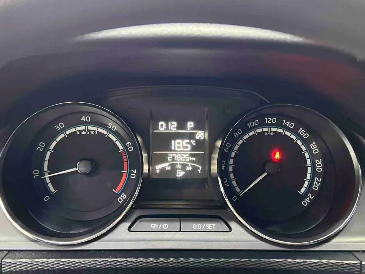 2022 Skoda Kamiq 1.5L 112HP L4 6AT,autocango,china used car exporter,china ev exporter,chinese used car exporter,chinese used ev exporter