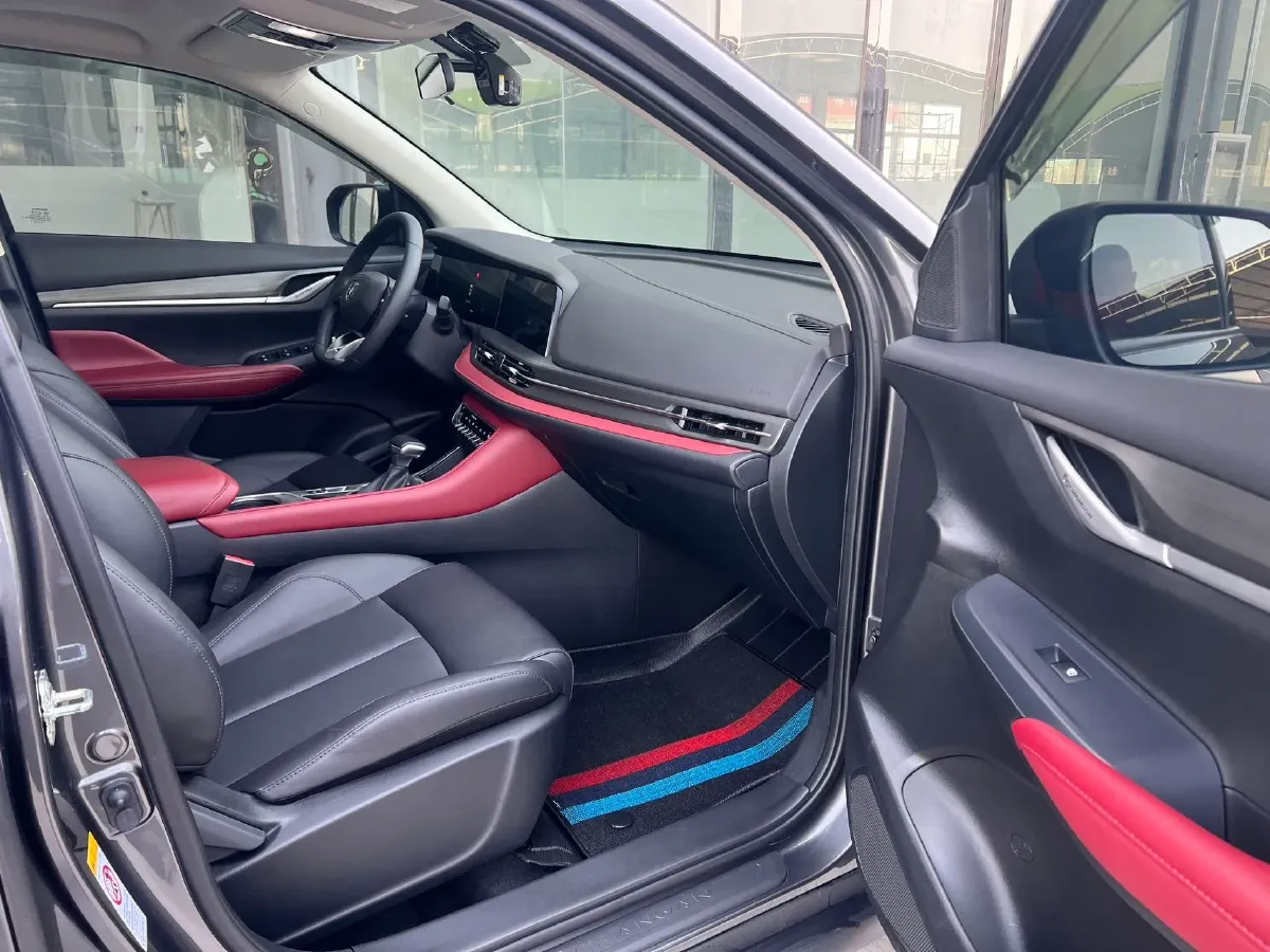 2022 ChangAn CS55 Plus 1.5T 180HP L4 7DCT,autocango,china used car exporter,china ev exporter,chinese used car exporter,chinese used ev exporter