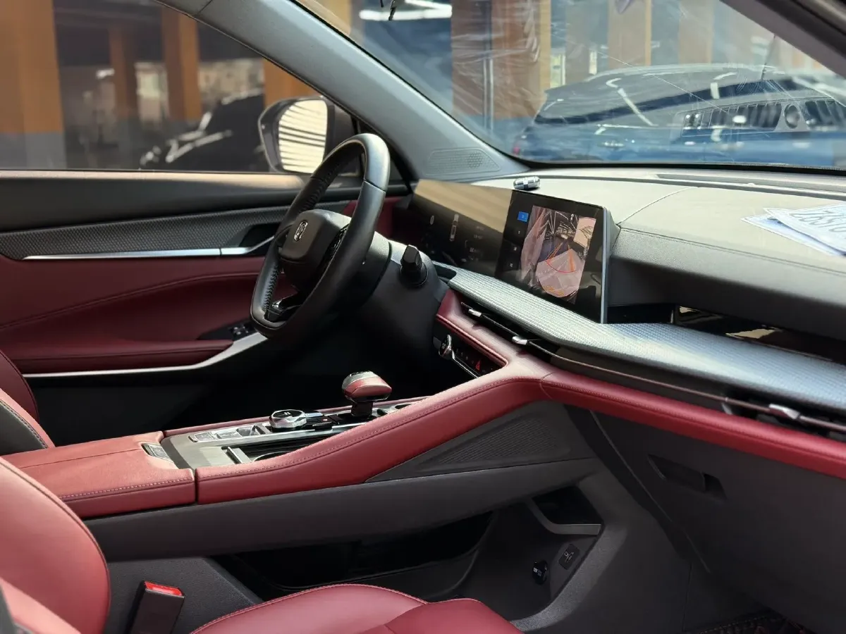 2022 ChangAn CS75 Plus 1.5T 188HP L4 8AT,autocango,china used car exporter,china ev exporter,chinese used car exporter,chinese used ev exporter