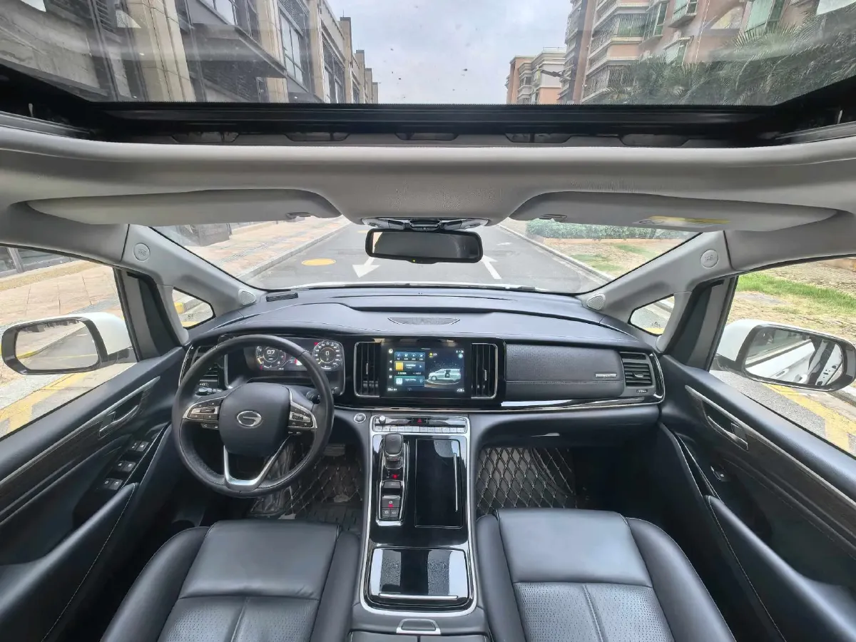 2021 GAC Trumpchi M8 2.0T 252HP L4 8AT,autocango,china used car exporter,china ev exporter,chinese used car exporter,chinese used ev exporter