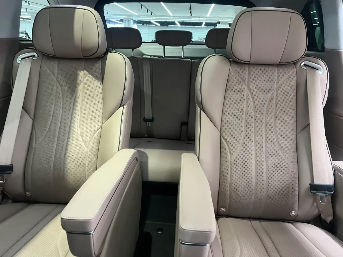 2025 Xpeng X9 BEV,autocango,china used car exporter,china ev exporter,chinese used car exporter,chinese used ev exporter