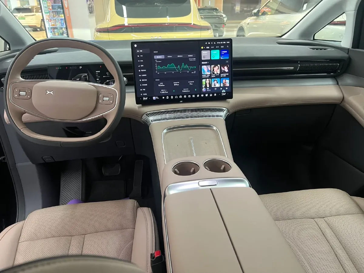 2025 Xpeng X9 BEV,autocango,china used car exporter,china ev exporter,chinese used car exporter,chinese used ev exporter