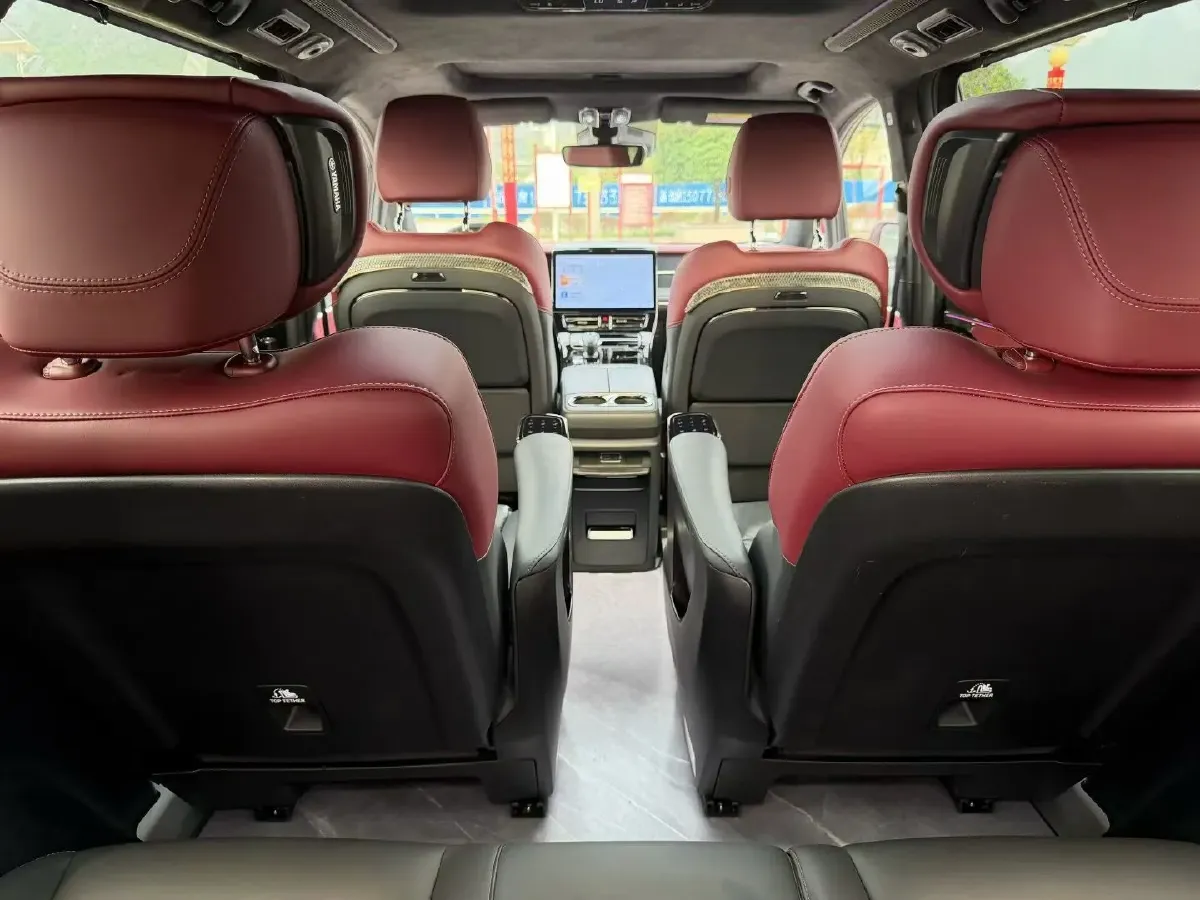 2023 GAC Trumpchi M8 2.0T 252HP L4 8AT,autocango,china used car exporter,china ev exporter,chinese used car exporter,chinese used ev exporter