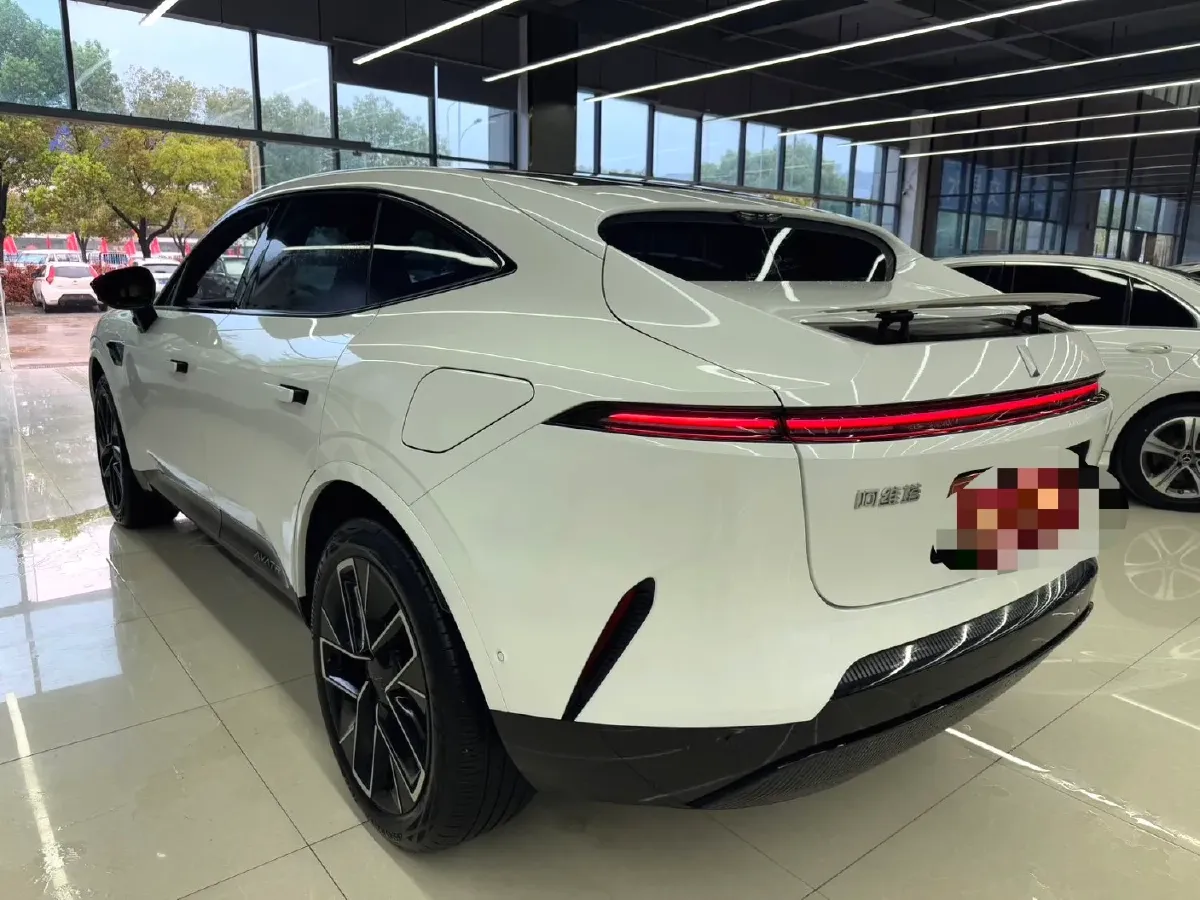 2025 Avatr 11 1.5T 156HP L4 REEV,autocango,china used car exporter,china ev exporter,chinese used car exporter,chinese used ev exporter