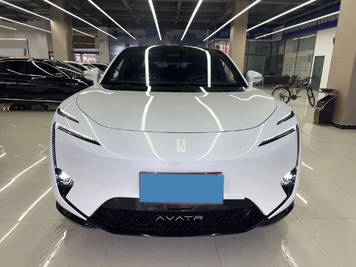 2025 Avatr 11 1.5T 156HP L4 REEV,autocango,china used car exporter,china ev exporter,chinese used car exporter,chinese used ev exporter