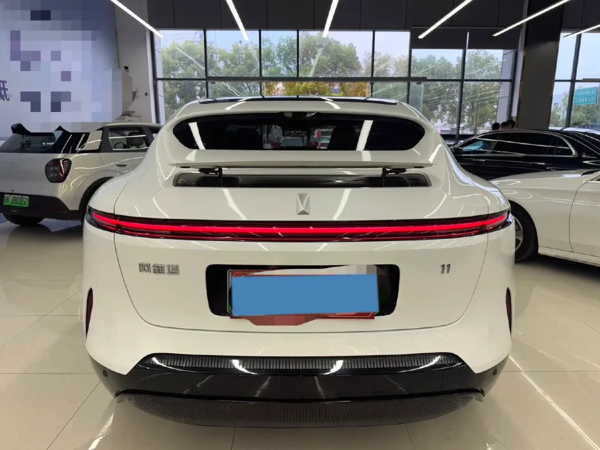 2025 Avatr 11 1.5T 156HP L4 REEV,autocango,china used car exporter,china ev exporter,chinese used car exporter,chinese used ev exporter