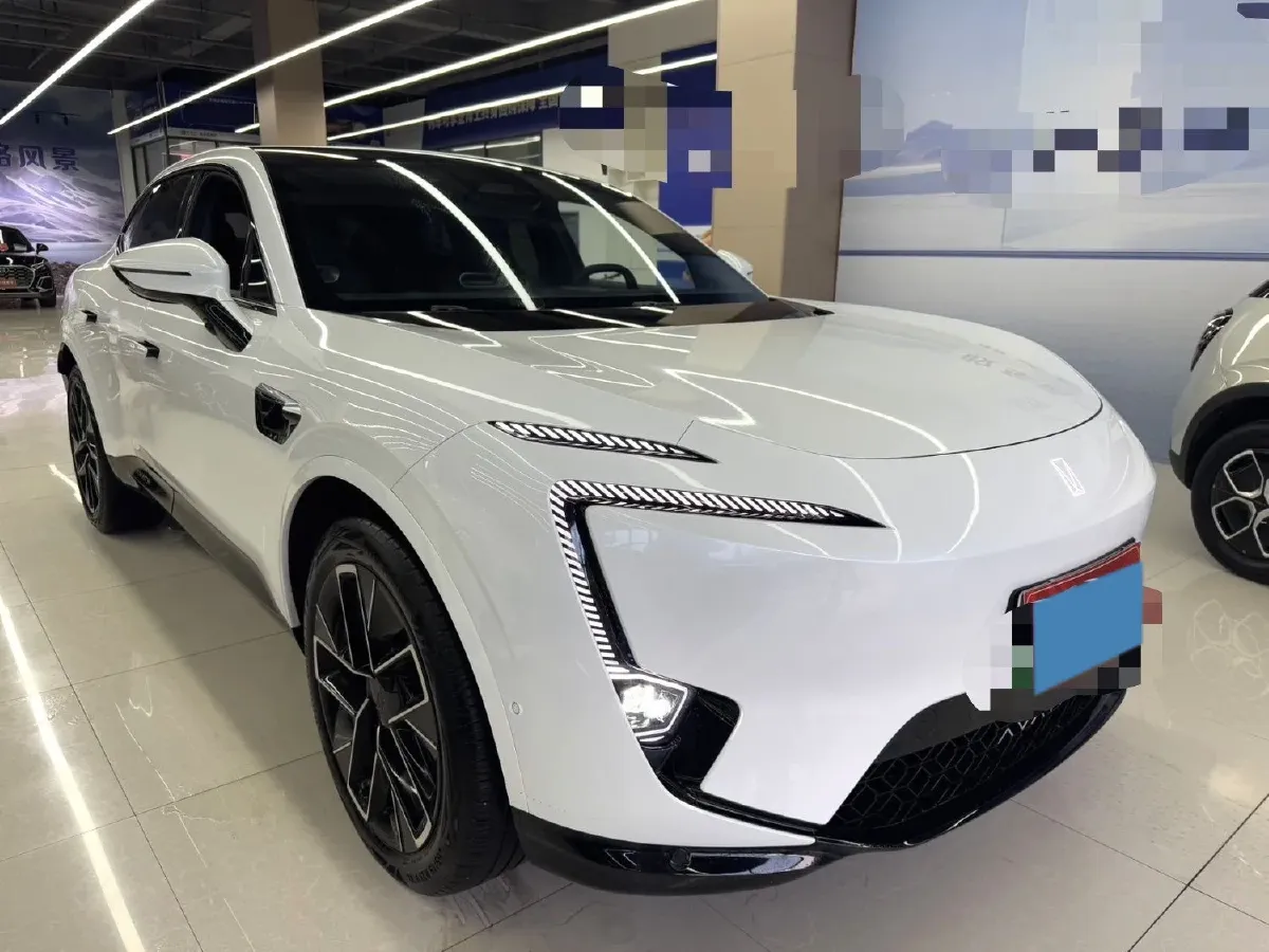 2025 Avatr 11 1.5T 156HP L4 REEV,autocango,china used car exporter,china ev exporter,chinese used car exporter,chinese used ev exporter