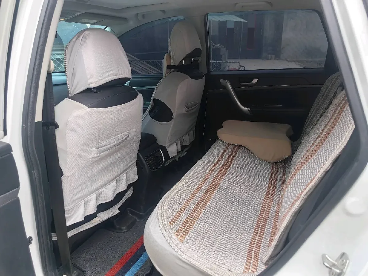 2019 Haval M6 1.5T 150HP L4 7DCT,autocango,china used car exporter,china ev exporter,chinese used car exporter,chinese used ev exporter