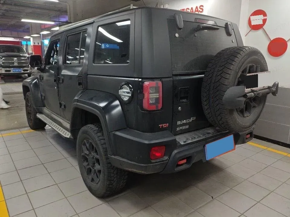 2021 Beijing BJ40 2.0T 163HP L4 8AT,autocango,china used car exporter,china ev exporter,chinese used car exporter,chinese used ev exporter