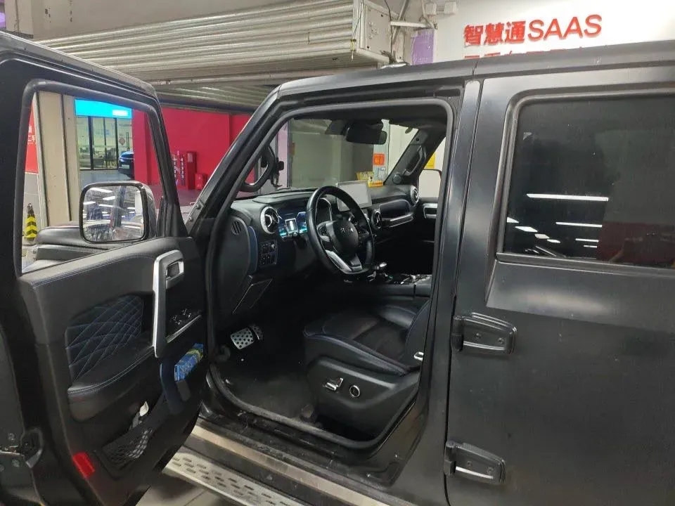 2021 Beijing BJ40 2.0T 163HP L4 8AT,autocango,china used car exporter,china ev exporter,chinese used car exporter,chinese used ev exporter