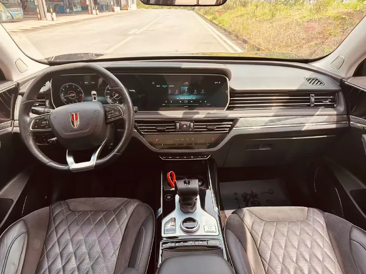 2019 HongQi HS5 2.0T 224HP L4 6AT,autocango,china used car exporter,china ev exporter,chinese used car exporter,chinese used ev exporter