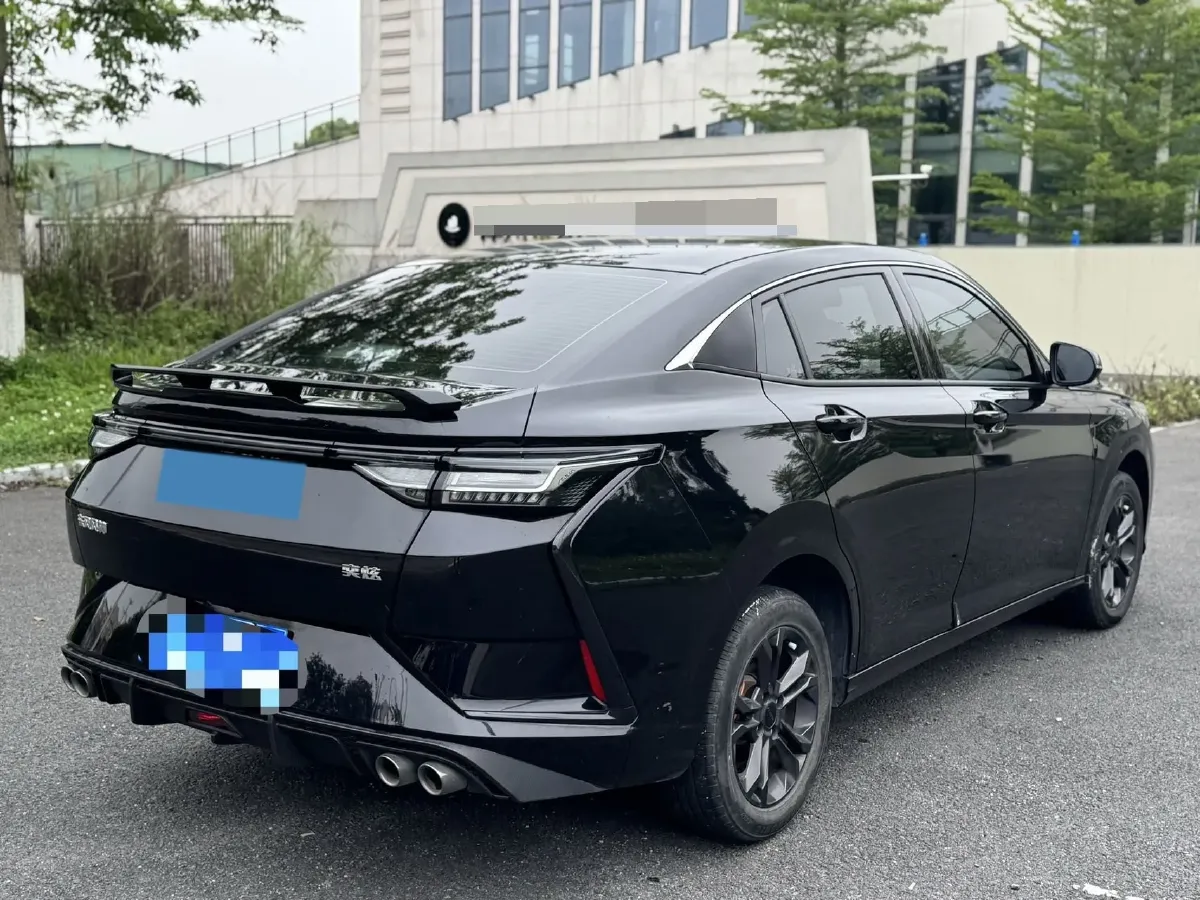 2023 DongFeng Aeolus YiXuan 1.5L 125HP L4 6DCT,autocango,china used car exporter,china ev exporter,chinese used car exporter,chinese used ev exporter