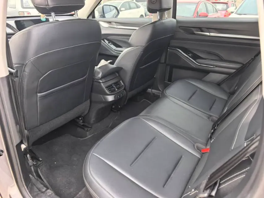 2021 Haval H6 1.5T 169HP L4 7DCT,autocango,china used car exporter,china ev exporter,chinese used car exporter,chinese used ev exporter