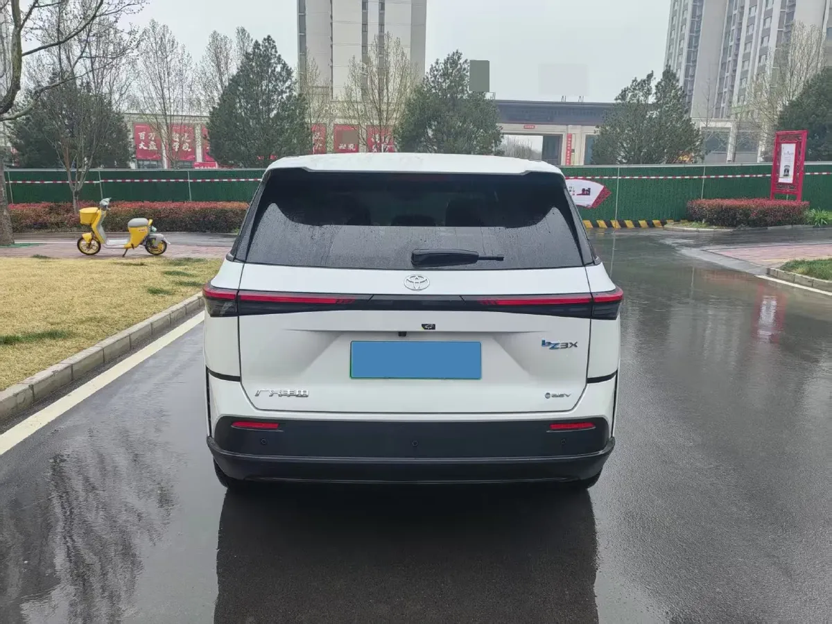 2025 Toyota BZ3X BEV 58.37KWH,autocango,china used car exporter,china ev exporter,chinese used car exporter,chinese used ev exporter